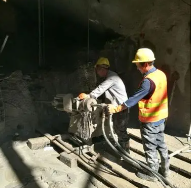 磴口水下抗分散灌浆料特点 水下不分散注浆料介绍