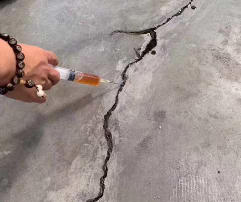 磴口混凝土裂缝修补技术详解​